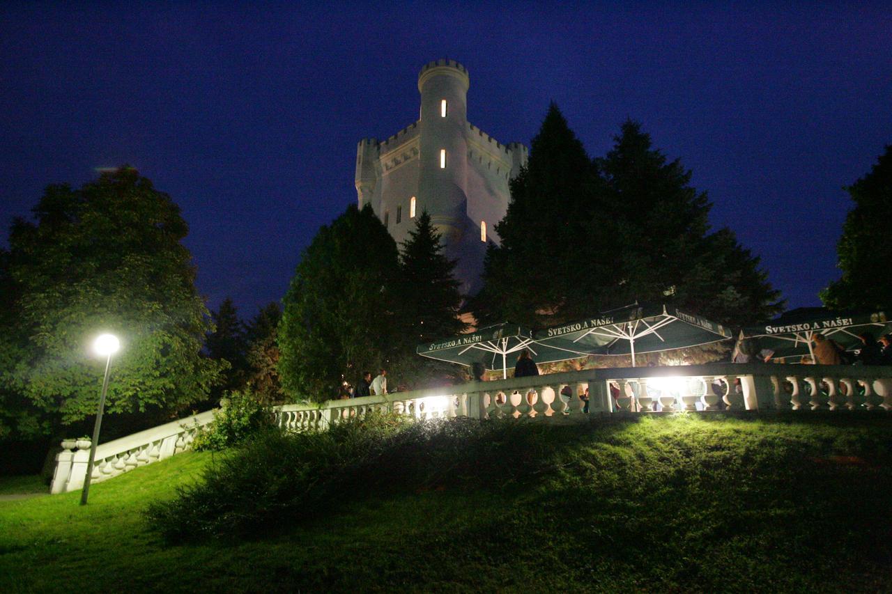 Bed and Breakfast Dvorac Fantast Becej Экстерьер фото