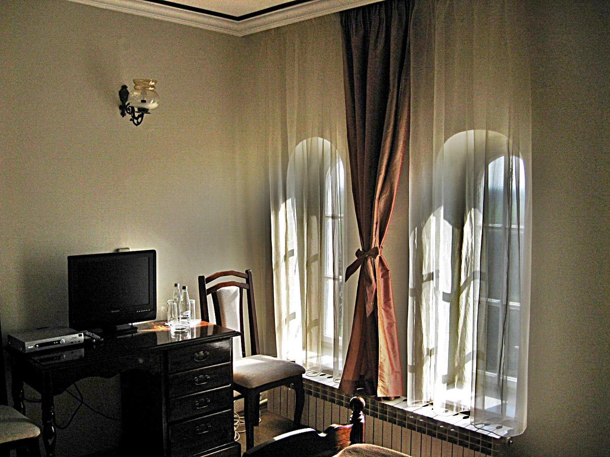 Bed and Breakfast Dvorac Fantast Becej Экстерьер фото