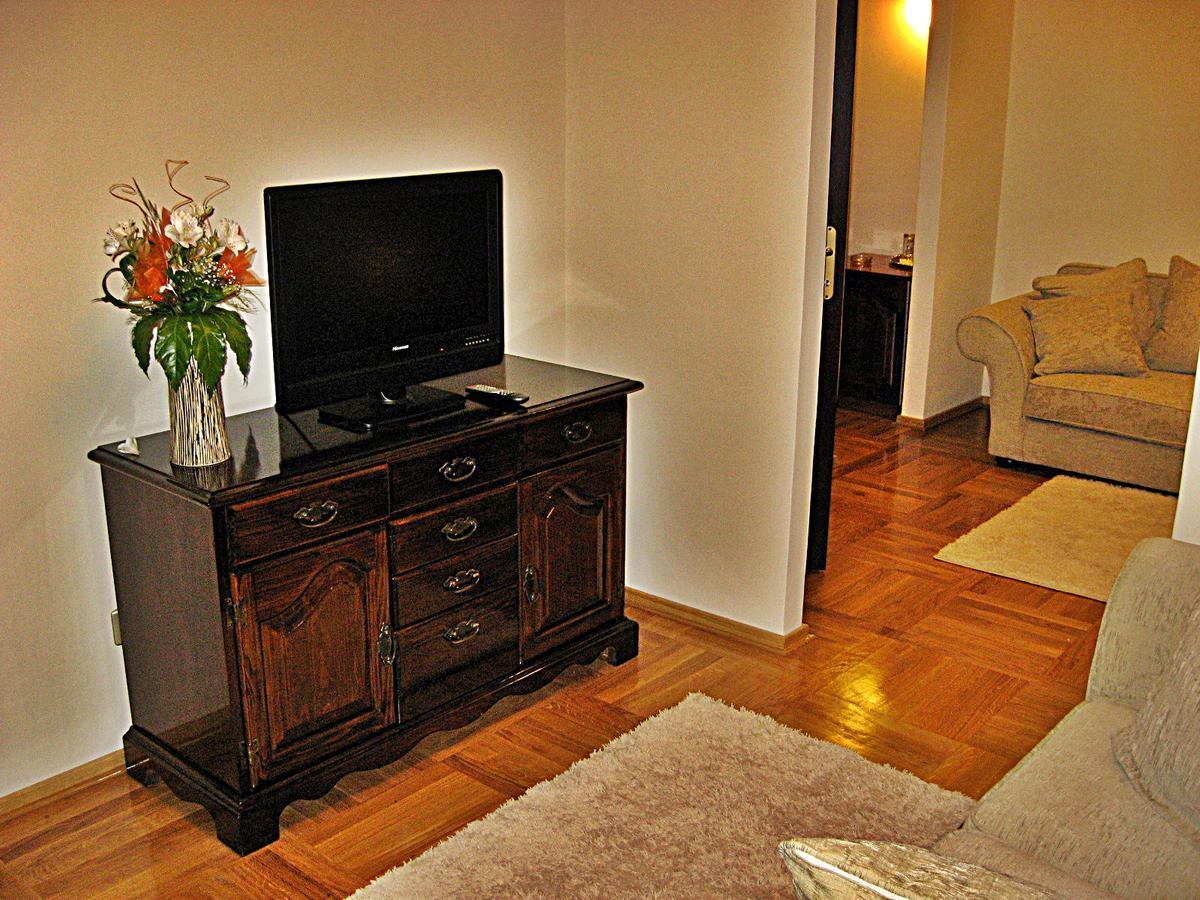 Bed and Breakfast Dvorac Fantast Becej Экстерьер фото