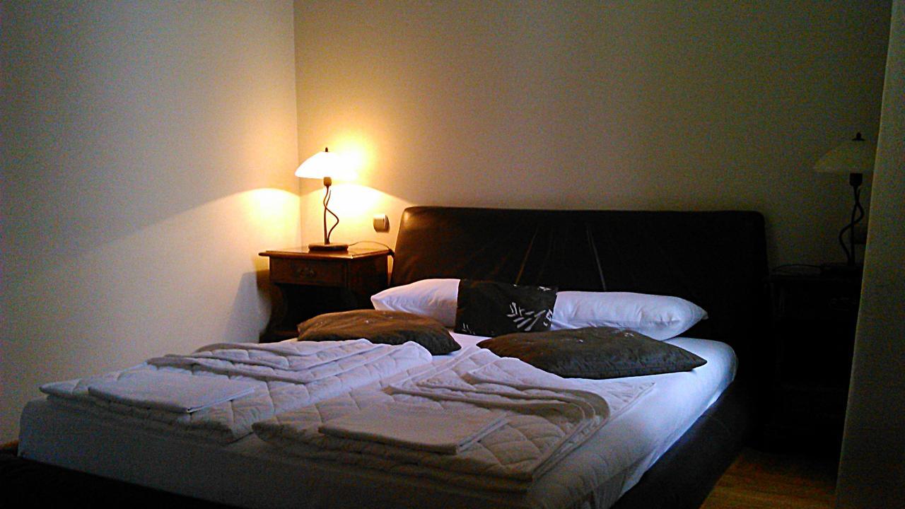 Bed and Breakfast Dvorac Fantast Becej Экстерьер фото