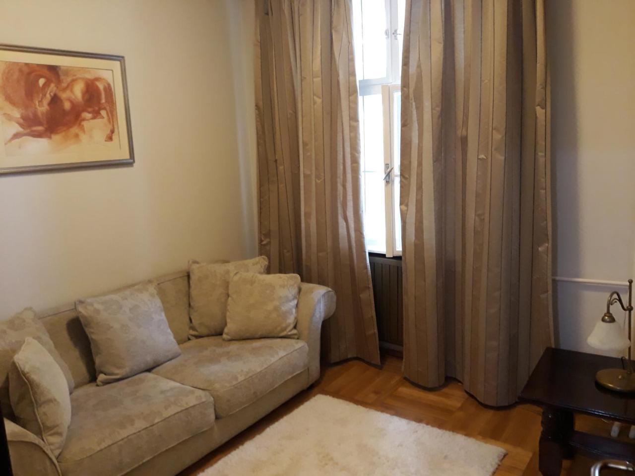 Bed and Breakfast Dvorac Fantast Becej Экстерьер фото
